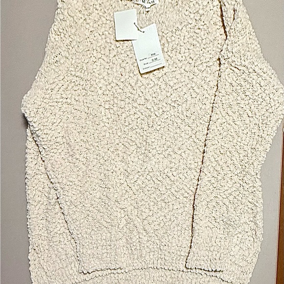 NWT Miracle Beige Textured Crew Neck Sweater - Picture 2 of 8
